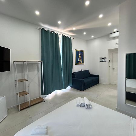 Enjoy Rooms Νάπολη Εξωτερικό φωτογραφία