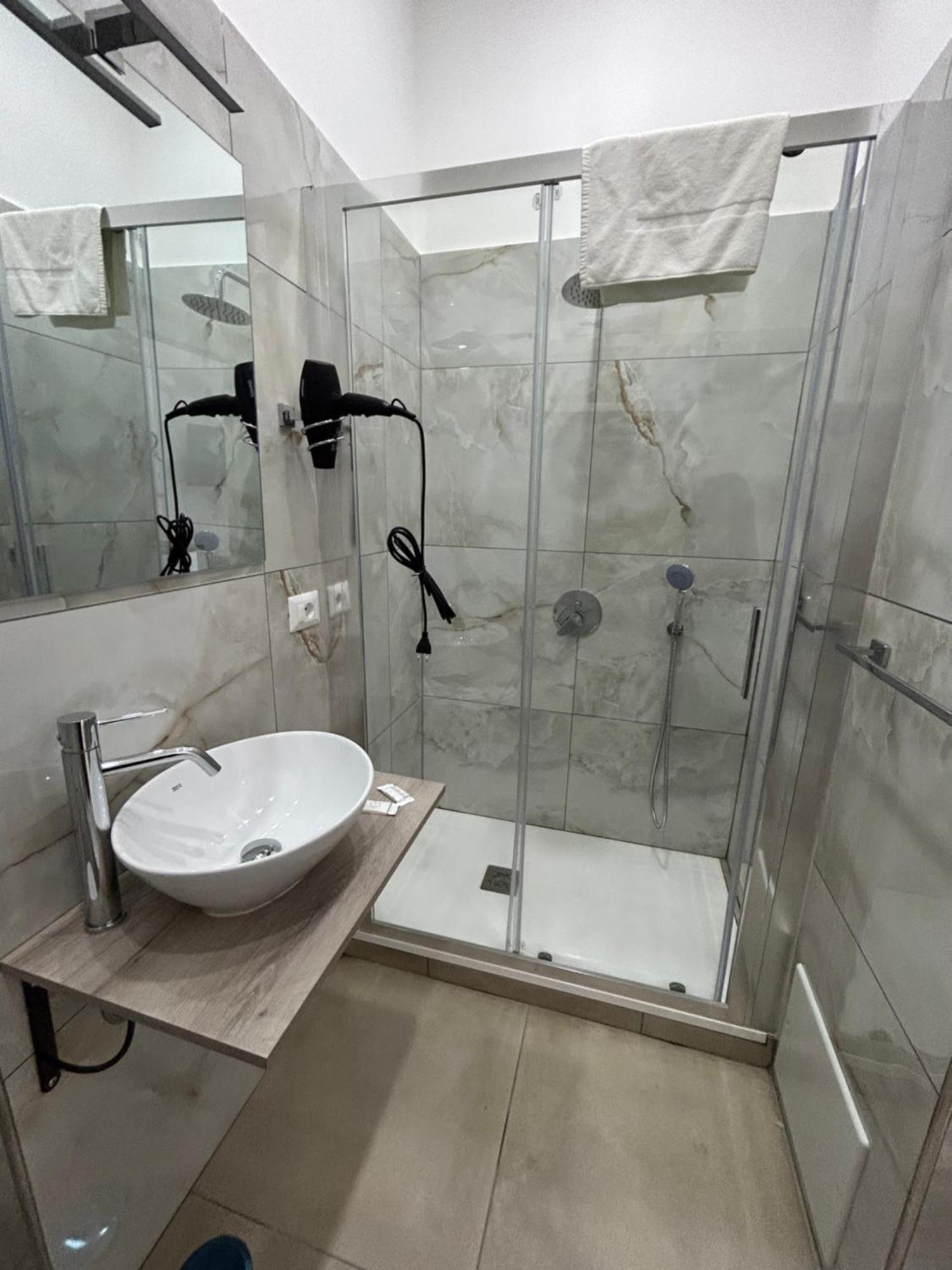 Enjoy Rooms Νάπολη Εξωτερικό φωτογραφία