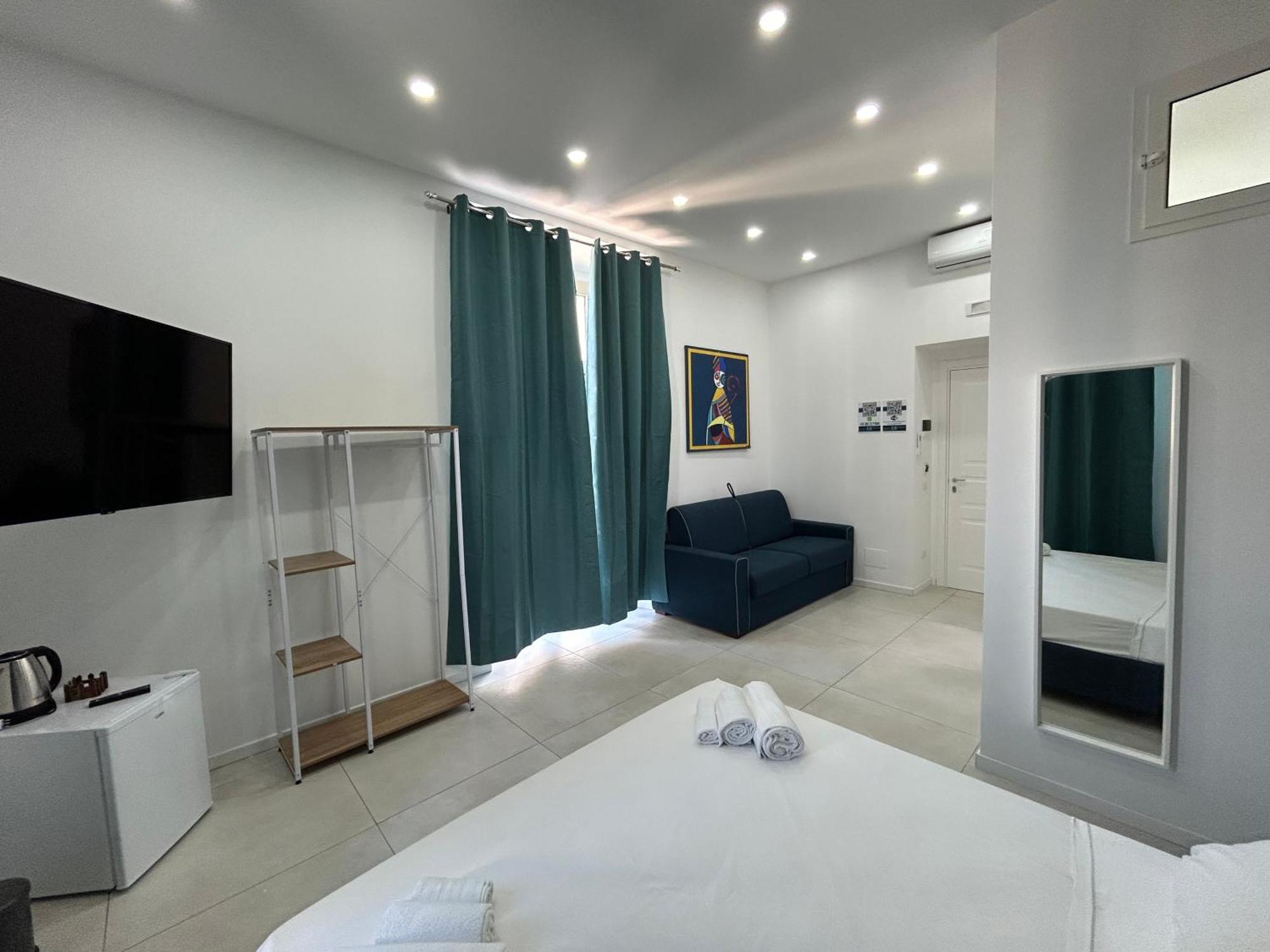 Enjoy Rooms Νάπολη Εξωτερικό φωτογραφία