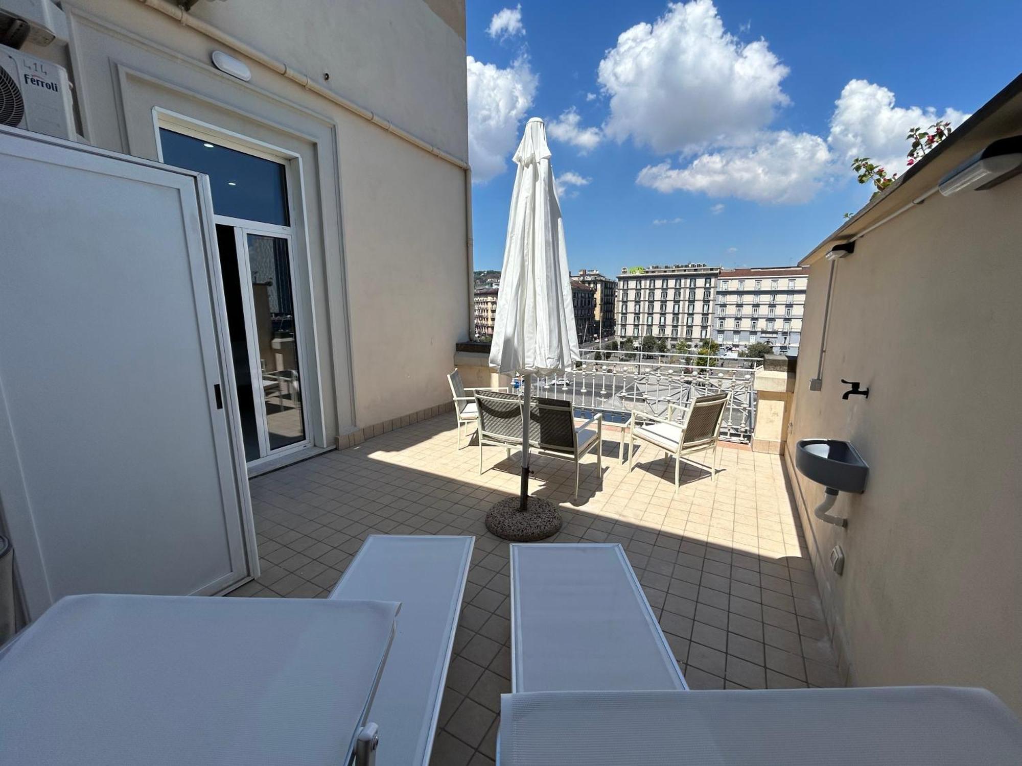 Enjoy Rooms Νάπολη Εξωτερικό φωτογραφία